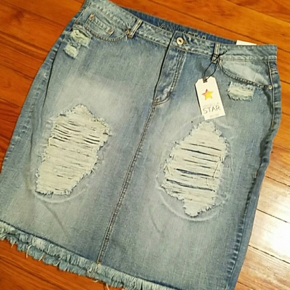 NWT Rue 21 High Waist Ripped jean skirt sz 20